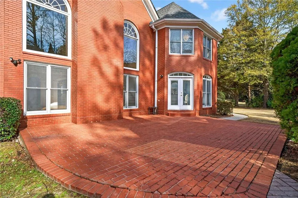 235 Summerhouse Lane, Sandy Springs, Georgia 30350, 6 Bedrooms Bedrooms, ,6 BathroomsBathrooms,Residential,For Sale,235 Summerhouse Lane,7737702
