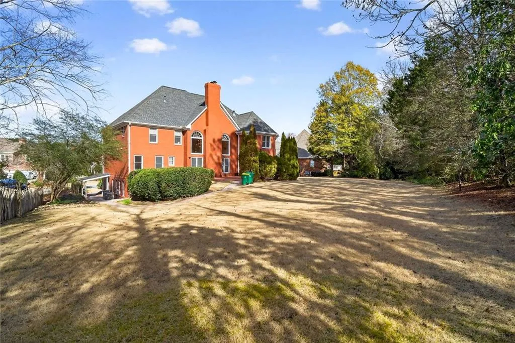 235 Summerhouse Lane, Sandy Springs, Georgia 30350, 6 Bedrooms Bedrooms, ,6 BathroomsBathrooms,Residential,For Sale,235 Summerhouse Lane,7737702