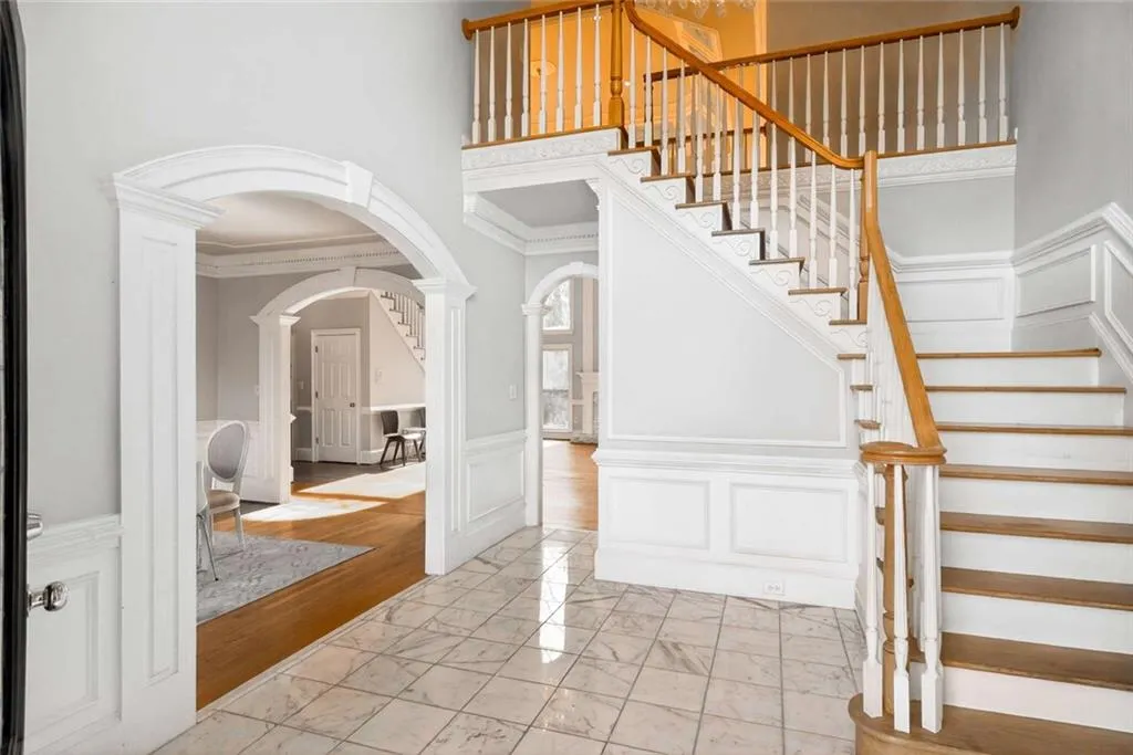235 Summerhouse Lane, Sandy Springs, Georgia 30350, 6 Bedrooms Bedrooms, ,6 BathroomsBathrooms,Residential,For Sale,235 Summerhouse Lane,7737702