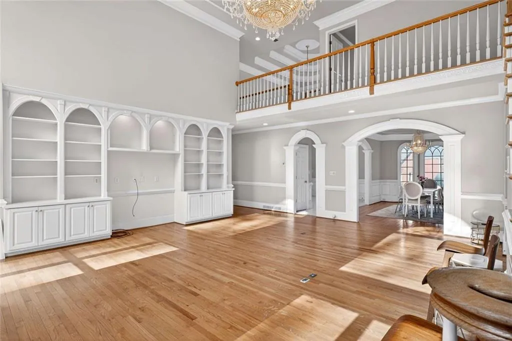 235 Summerhouse Lane, Sandy Springs, Georgia 30350, 6 Bedrooms Bedrooms, ,6 BathroomsBathrooms,Residential,For Sale,235 Summerhouse Lane,7737702