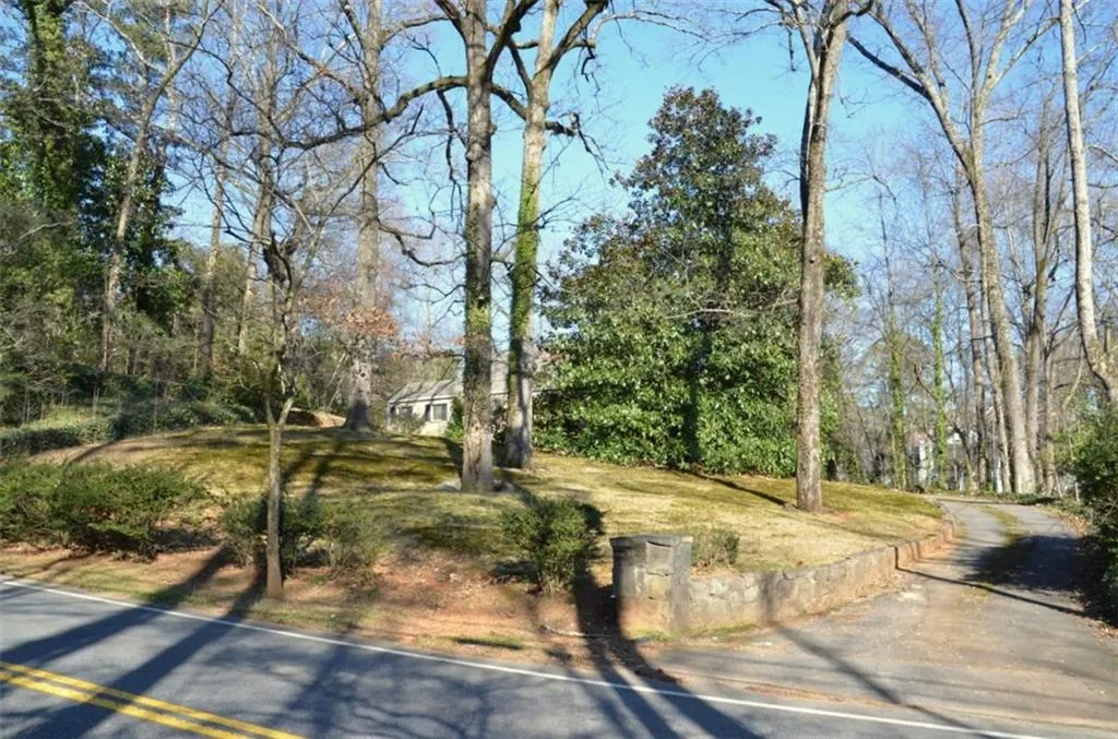 4599 Powers Ferry Road, Sandy Springs, Georgia 30327, 2 Bedrooms Bedrooms, ,2 BathroomsBathrooms,Residential,Sold,4599 Powers Ferry Road,5653576