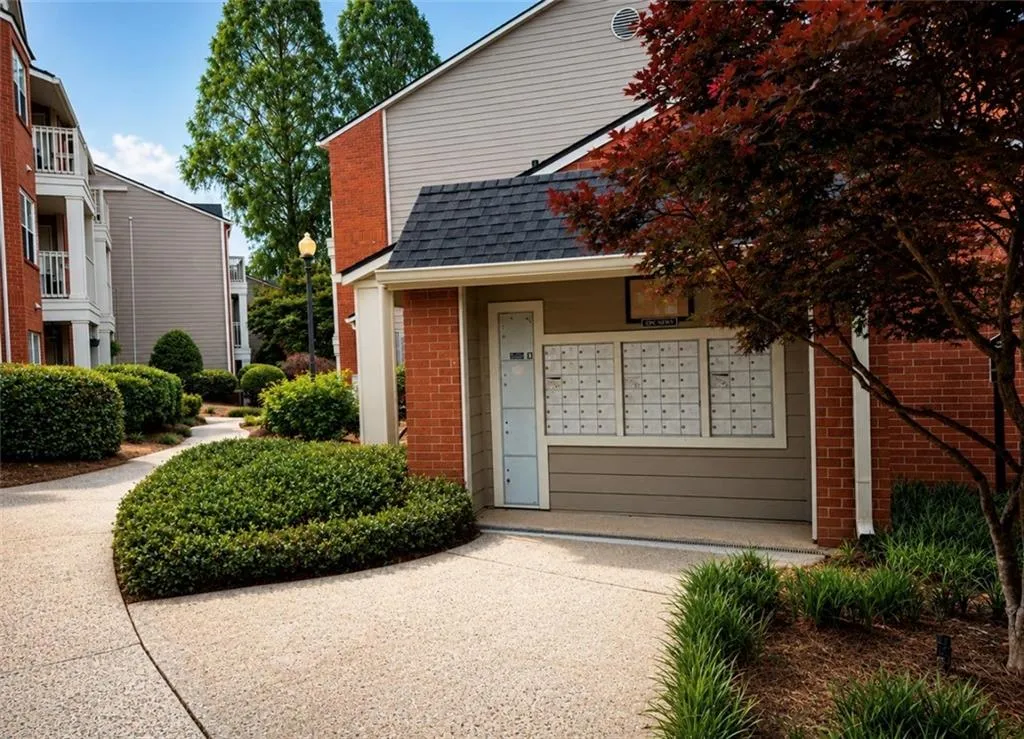 2043 Chastain Park Court Ne, Atlanta, Georgia 30342, 1 Bedroom Bedrooms, 0 ,1 BathroomBathrooms,Residential,For Sale,2043 Chastain Park Court Ne,7766382