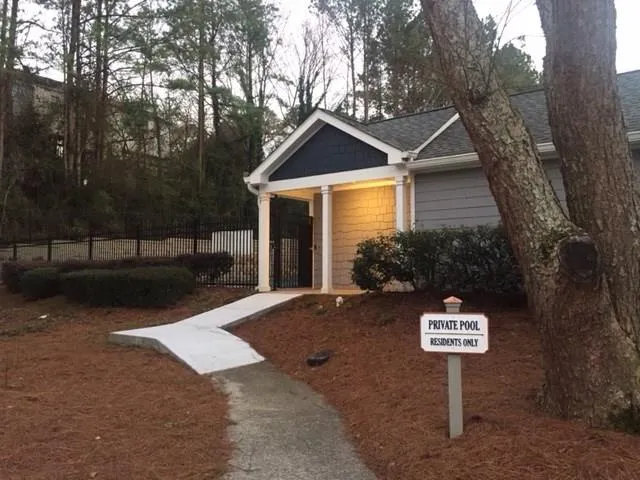 2811 Queen Anne Court, Sandy Springs, Georgia 30350, 2 Bedrooms Bedrooms, ,2 BathroomsBathrooms,Residential,Sold,2811 Queen Anne Court,5968660