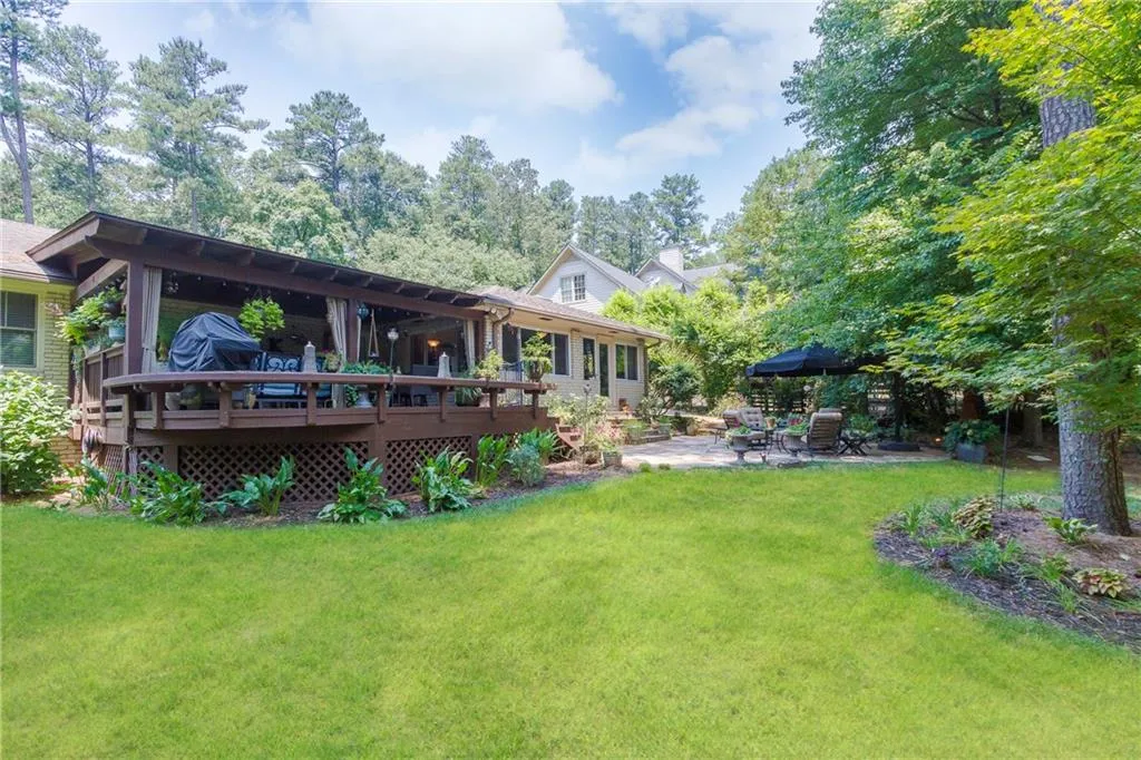 4615 Mystic Drive, Atlanta, Georgia 30342, 4 Bedrooms Bedrooms, ,3 BathroomsBathrooms,Residential,Sold,4615 Mystic Drive,5917605