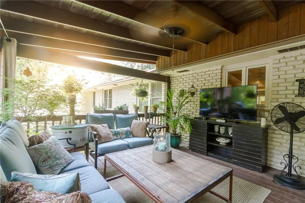 4615 Mystic Drive, Atlanta, Georgia 30342, 4 Bedrooms Bedrooms, ,3 BathroomsBathrooms,Residential,Sold,4615 Mystic Drive,5917605