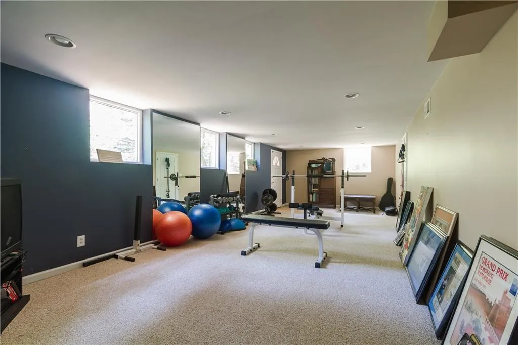 4615 Mystic Drive, Atlanta, Georgia 30342, 4 Bedrooms Bedrooms, ,3 BathroomsBathrooms,Residential,Sold,4615 Mystic Drive,5917605