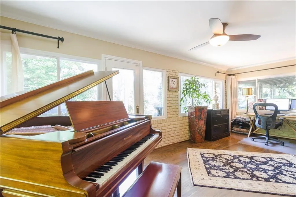 4615 Mystic Drive, Atlanta, Georgia 30342, 4 Bedrooms Bedrooms, ,3 BathroomsBathrooms,Residential,Sold,4615 Mystic Drive,5917605