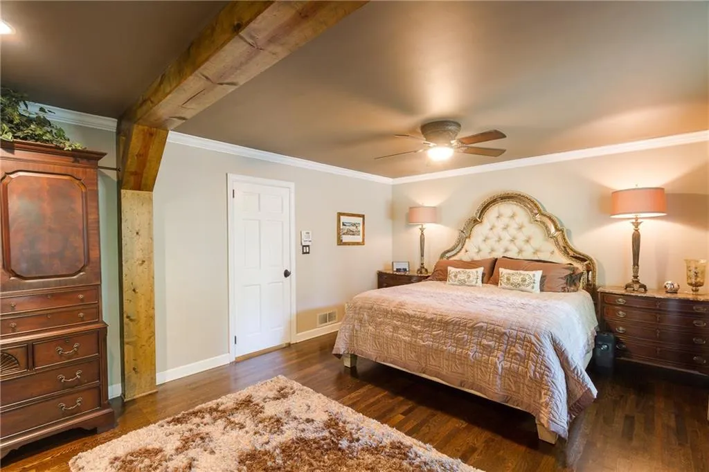 4615 Mystic Drive, Atlanta, Georgia 30342, 4 Bedrooms Bedrooms, ,3 BathroomsBathrooms,Residential,Sold,4615 Mystic Drive,5917605