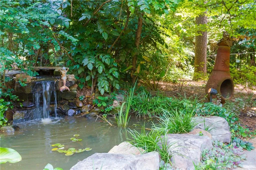 4615 Mystic Drive, Atlanta, Georgia 30342, 4 Bedrooms Bedrooms, ,3 BathroomsBathrooms,Residential,Sold,4615 Mystic Drive,5917605