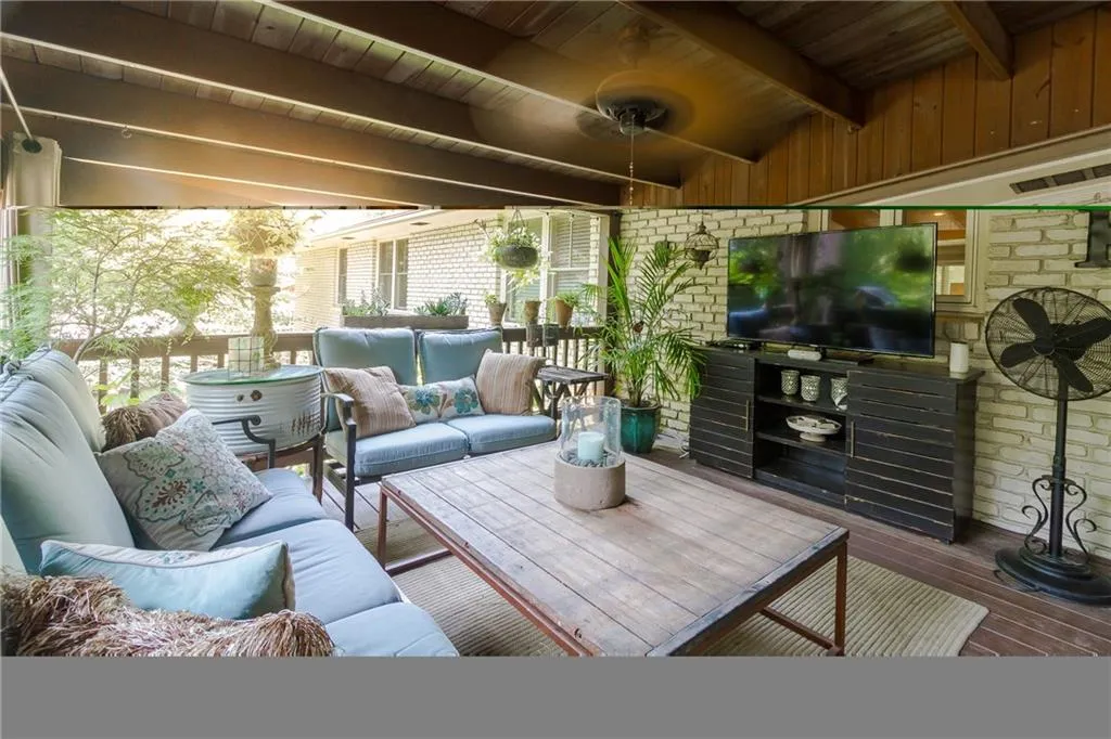 4615 Mystic Drive, Atlanta, Georgia 30342, 4 Bedrooms Bedrooms, ,3 BathroomsBathrooms,Residential,Sold,4615 Mystic Drive,5917605