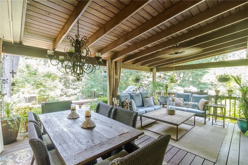 4615 Mystic Drive, Atlanta, Georgia 30342, 4 Bedrooms Bedrooms, ,3 BathroomsBathrooms,Residential,Sold,4615 Mystic Drive,5917605