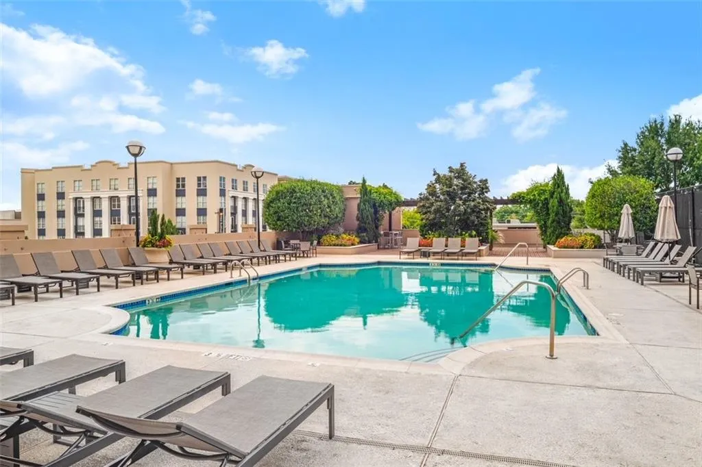 325 E Paces Ferry Road Ne Unit 1803, Atlanta, Georgia 30305, 1 Bedroom Bedrooms, ,1 BathroomBathrooms,Residential,For Sale,325 E Paces Ferry Road Ne Unit 1803,7562898