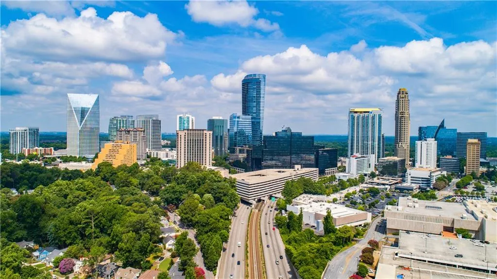 325 E Paces Ferry Road Ne Unit 1803, Atlanta, Georgia 30305, 1 Bedroom Bedrooms, ,1 BathroomBathrooms,Residential,For Sale,325 E Paces Ferry Road Ne Unit 1803,7562898
