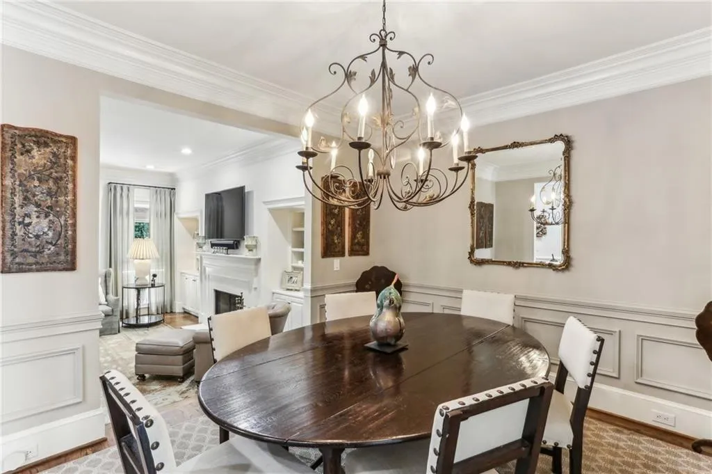 2466 Brookhaven Place Ne, Brookhaven, Georgia 30319, 3 Bedrooms Bedrooms, ,3 BathroomsBathrooms,Residential,For Sale,2466 Brookhaven Place Ne,7673843