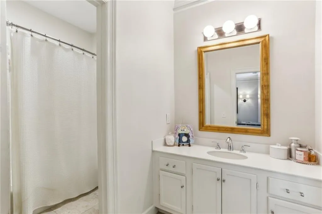 2466 Brookhaven Place Ne, Brookhaven, Georgia 30319, 3 Bedrooms Bedrooms, ,3 BathroomsBathrooms,Residential,For Sale,2466 Brookhaven Place Ne,7673843