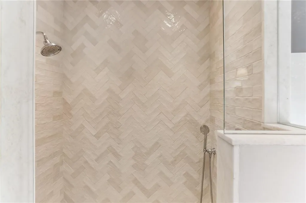 2466 Brookhaven Place Ne, Brookhaven, Georgia 30319, 3 Bedrooms Bedrooms, ,3 BathroomsBathrooms,Residential,For Sale,2466 Brookhaven Place Ne,7673843