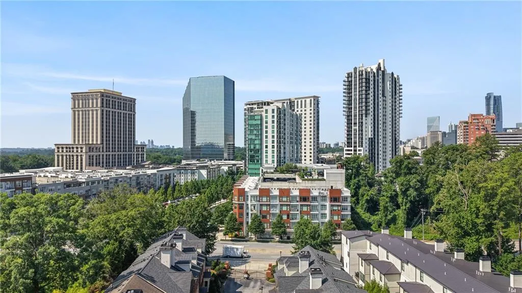 3475 Roxboro Road Ne Unit 10, Atlanta, Georgia 30326, 4 Bedrooms Bedrooms, 0 ,4 BathroomsBathrooms,Residential,For Sale,3475 Roxboro Road Ne Unit 10,7814529