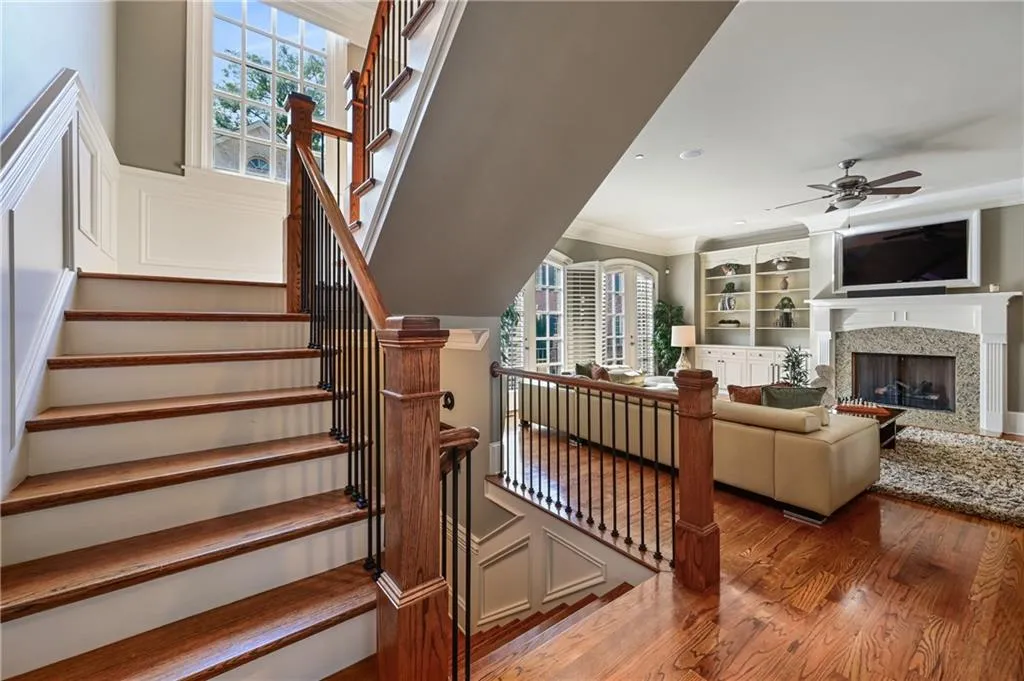 3475 Roxboro Road Ne Unit 10, Atlanta, Georgia 30326, 4 Bedrooms Bedrooms, 0 ,4 BathroomsBathrooms,Residential,For Sale,3475 Roxboro Road Ne Unit 10,7814529