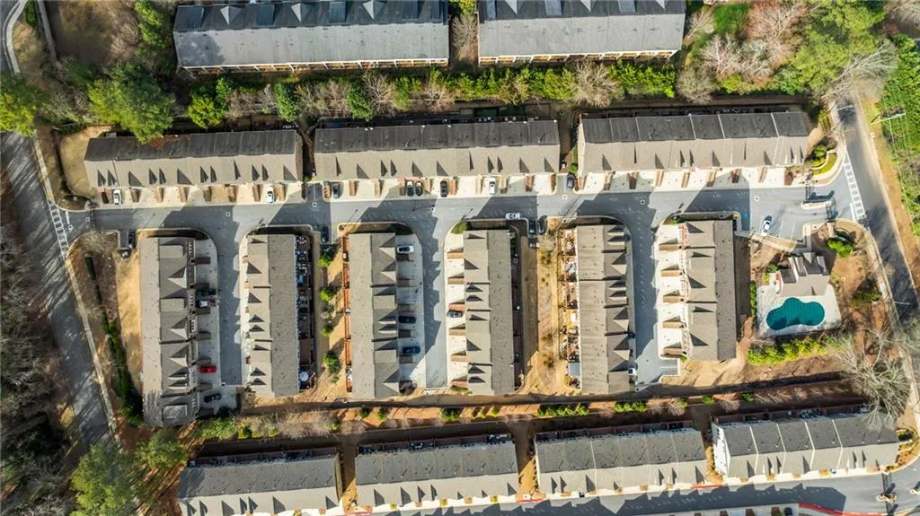 Aerial view of property and surrounding area