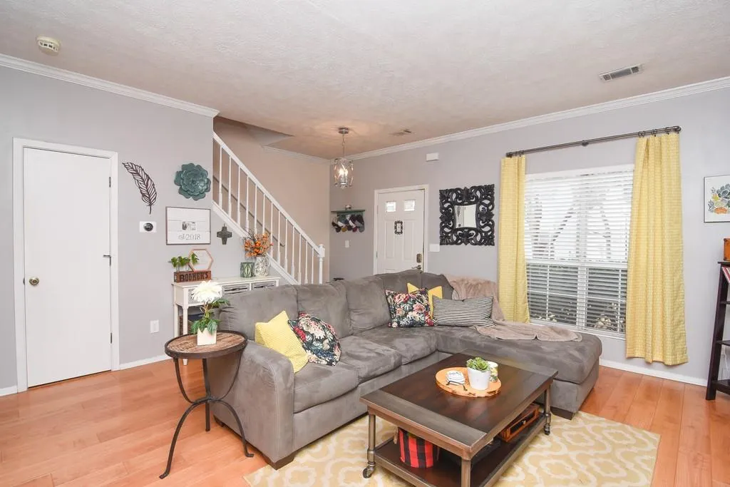 1001 Wedgewood Way, Sandy Springs, Georgia 30350, 2 Bedrooms Bedrooms, ,2 BathroomsBathrooms,Residential,Sold,1001 Wedgewood Way,6524896