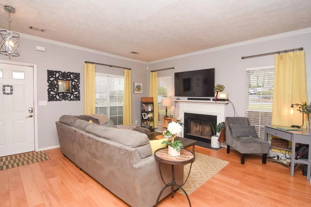 1001 Wedgewood Way, Sandy Springs, Georgia 30350, 2 Bedrooms Bedrooms, ,2 BathroomsBathrooms,Residential,Sold,1001 Wedgewood Way,6524896