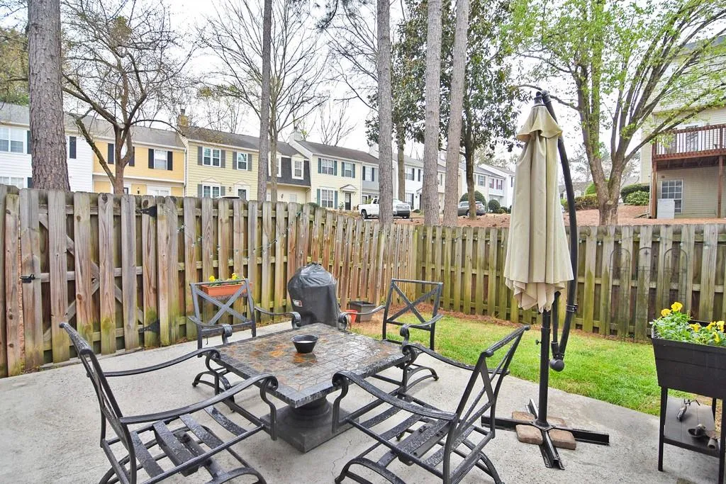 1001 Wedgewood Way, Sandy Springs, Georgia 30350, 2 Bedrooms Bedrooms, ,2 BathroomsBathrooms,Residential,Sold,1001 Wedgewood Way,6524896