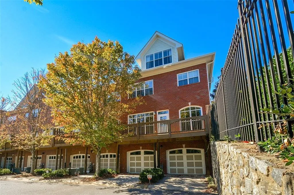 5412 Glenridge Cove Unit 5412, Atlanta, Georgia 30342, 3 Bedrooms Bedrooms, ,3 BathroomsBathrooms,Residential,Sold,5412 Glenridge Cove Unit 5412,5927193