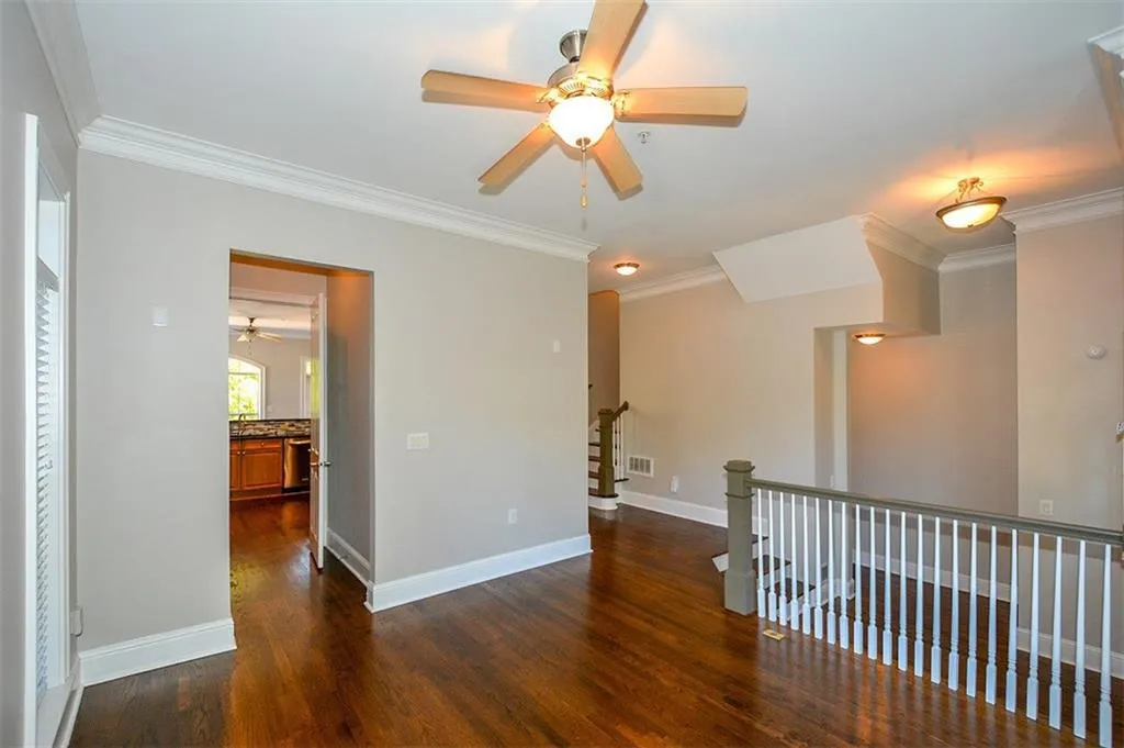 5412 Glenridge Cove Unit 5412, Atlanta, Georgia 30342, 3 Bedrooms Bedrooms, ,3 BathroomsBathrooms,Residential,Sold,5412 Glenridge Cove Unit 5412,5927193