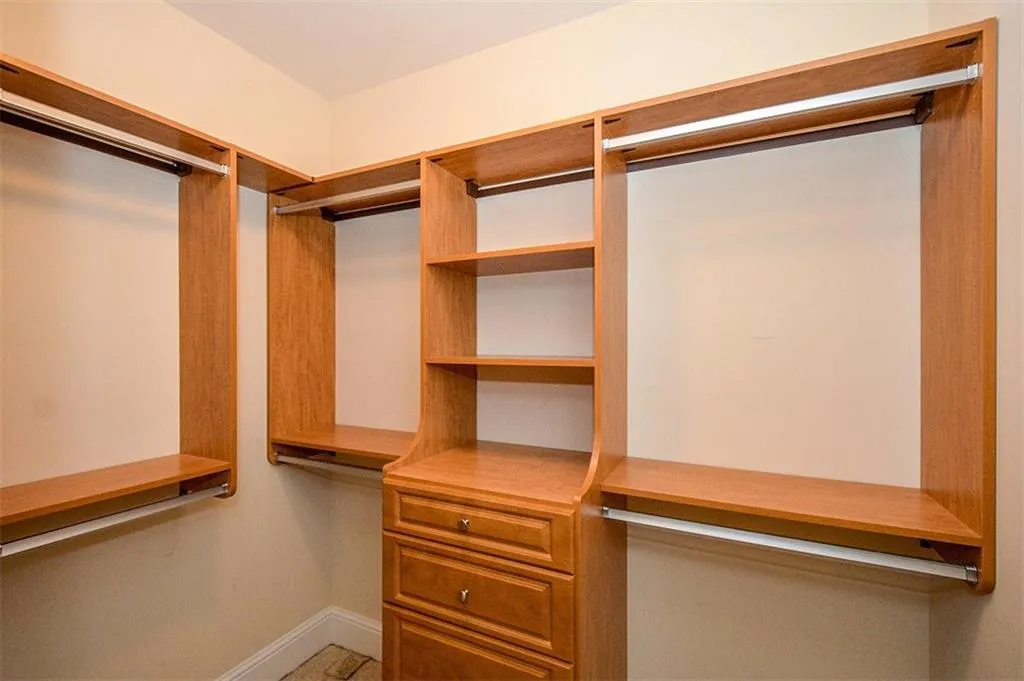 5412 Glenridge Cove Unit 5412, Atlanta, Georgia 30342, 3 Bedrooms Bedrooms, ,3 BathroomsBathrooms,Residential,Sold,5412 Glenridge Cove Unit 5412,5927193