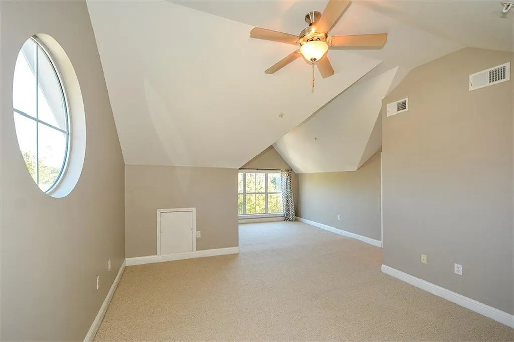 5412 Glenridge Cove Unit 5412, Atlanta, Georgia 30342, 3 Bedrooms Bedrooms, ,3 BathroomsBathrooms,Residential,Sold,5412 Glenridge Cove Unit 5412,5927193
