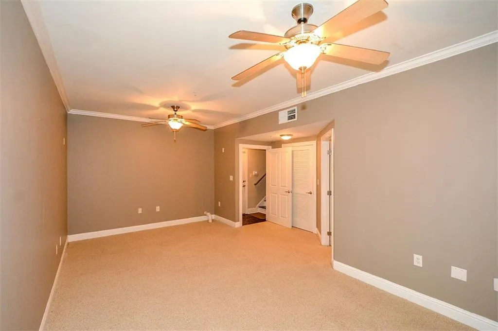 5412 Glenridge Cove Unit 5412, Atlanta, Georgia 30342, 3 Bedrooms Bedrooms, ,3 BathroomsBathrooms,Residential,Sold,5412 Glenridge Cove Unit 5412,5927193
