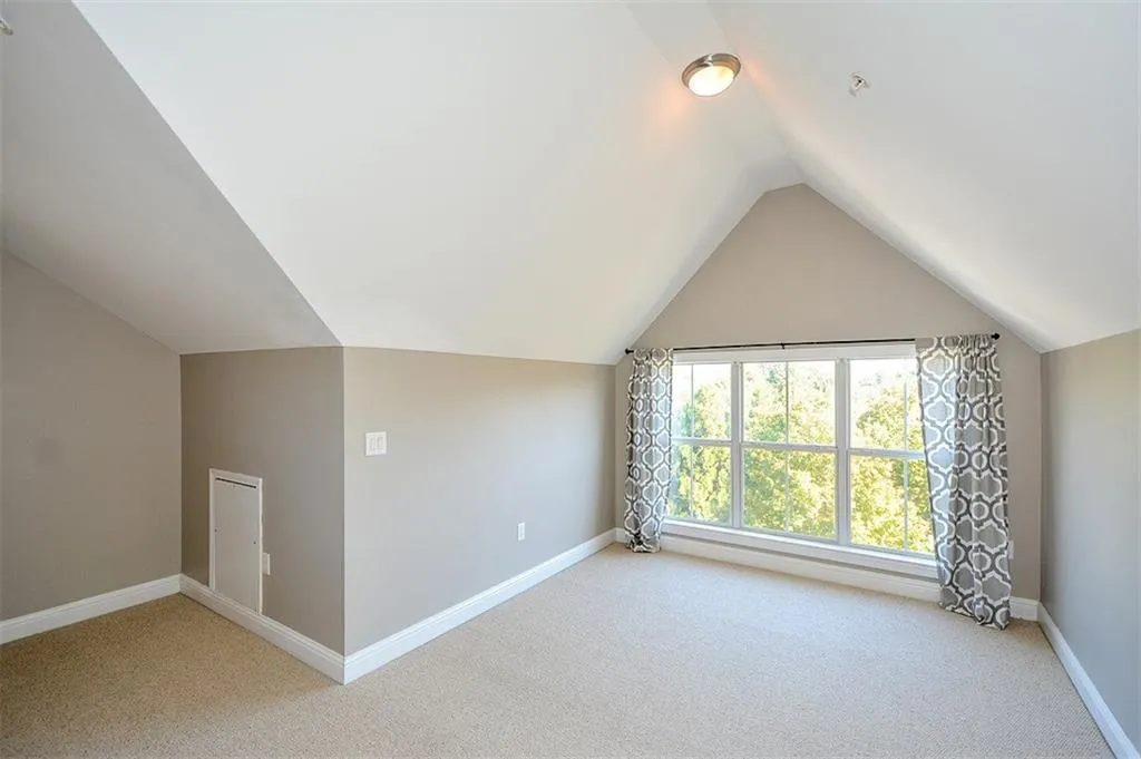 5412 Glenridge Cove Unit 5412, Atlanta, Georgia 30342, 3 Bedrooms Bedrooms, ,3 BathroomsBathrooms,Residential,Sold,5412 Glenridge Cove Unit 5412,5927193