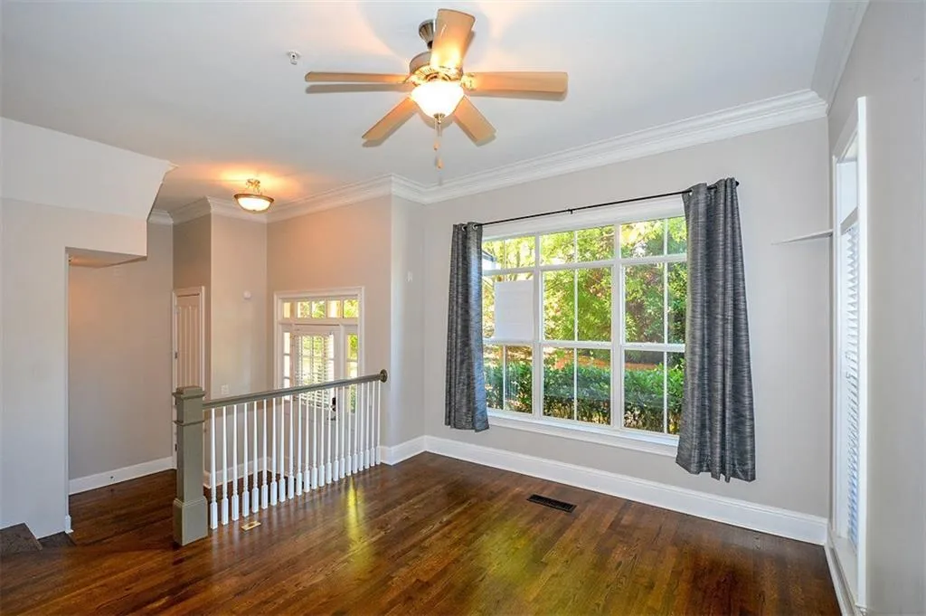 5412 Glenridge Cove Unit 5412, Atlanta, Georgia 30342, 3 Bedrooms Bedrooms, ,3 BathroomsBathrooms,Residential,Sold,5412 Glenridge Cove Unit 5412,5927193