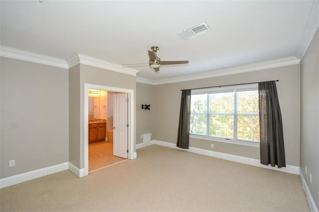 5412 Glenridge Cove Unit 5412, Atlanta, Georgia 30342, 3 Bedrooms Bedrooms, ,3 BathroomsBathrooms,Residential,Sold,5412 Glenridge Cove Unit 5412,5927193