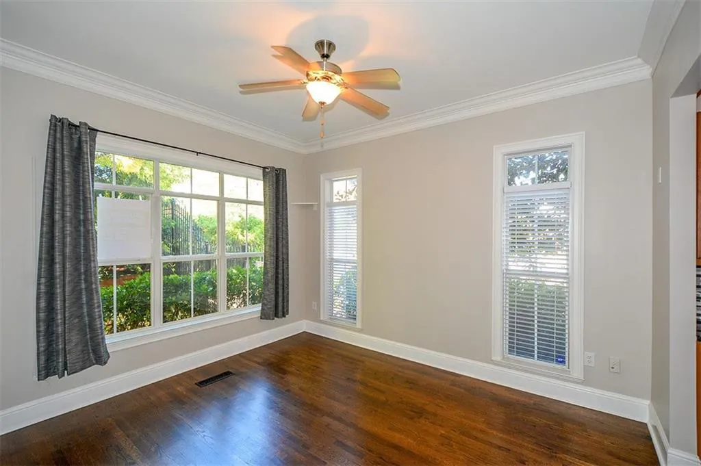 5412 Glenridge Cove Unit 5412, Atlanta, Georgia 30342, 3 Bedrooms Bedrooms, ,3 BathroomsBathrooms,Residential,Sold,5412 Glenridge Cove Unit 5412,5927193