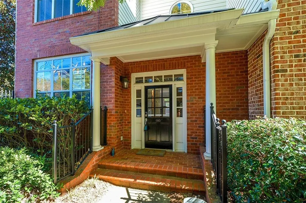 5412 Glenridge Cove Unit 5412, Atlanta, Georgia 30342, 3 Bedrooms Bedrooms, ,3 BathroomsBathrooms,Residential,Sold,5412 Glenridge Cove Unit 5412,5927193