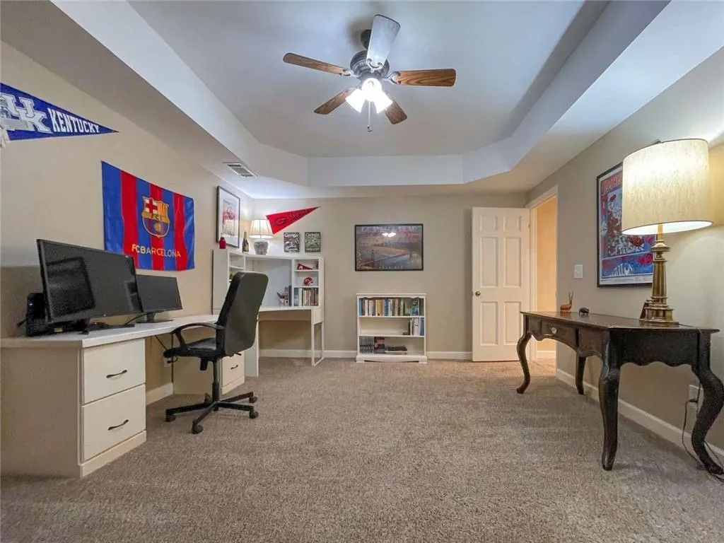 355 Castleridge, Atlanta, Georgia 30342, 4 Bedrooms Bedrooms, ,2 BathroomsBathrooms,Residential,Sold,355 Castleridge,7122994