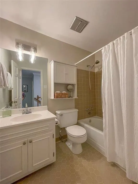 355 Castleridge, Atlanta, Georgia 30342, 4 Bedrooms Bedrooms, ,2 BathroomsBathrooms,Residential,Sold,355 Castleridge,7122994