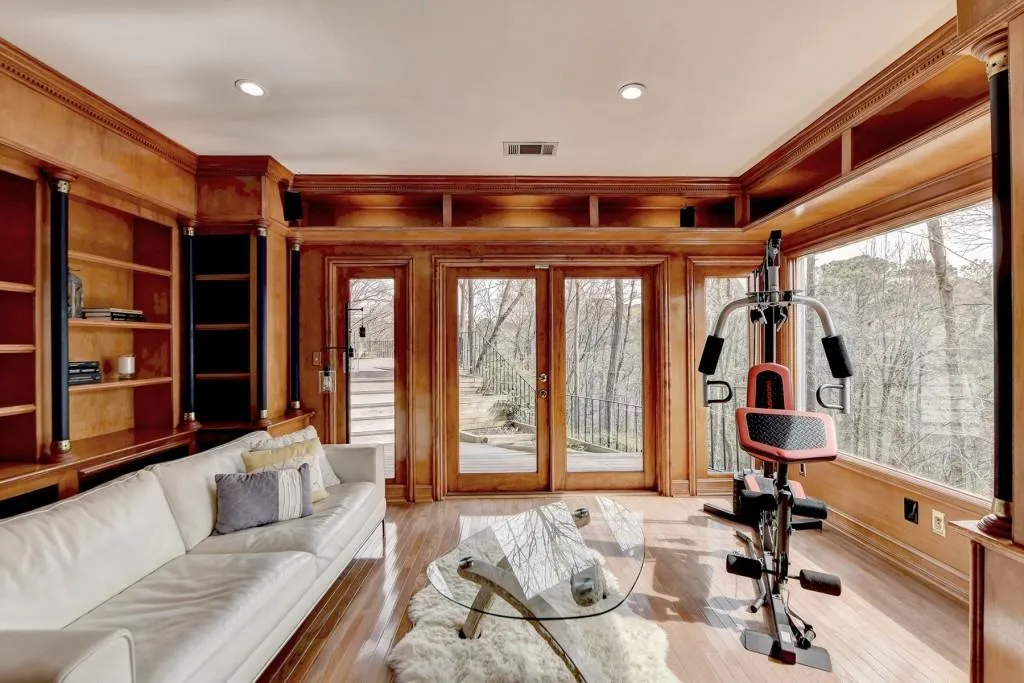 3050 River North Parkway, Sandy Springs, Georgia 30328, 5 Bedrooms Bedrooms, ,3 BathroomsBathrooms,Residential,Sold,3050 River North Parkway,7192347