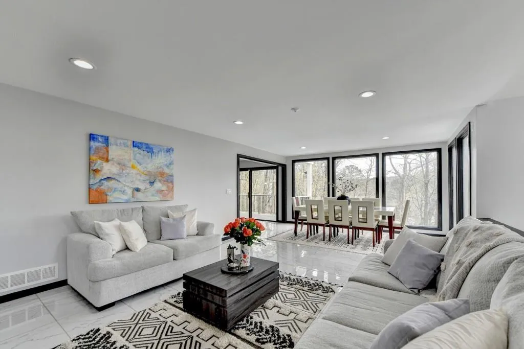 3050 River North Parkway, Sandy Springs, Georgia 30328, 5 Bedrooms Bedrooms, ,3 BathroomsBathrooms,Residential,Sold,3050 River North Parkway,7192347