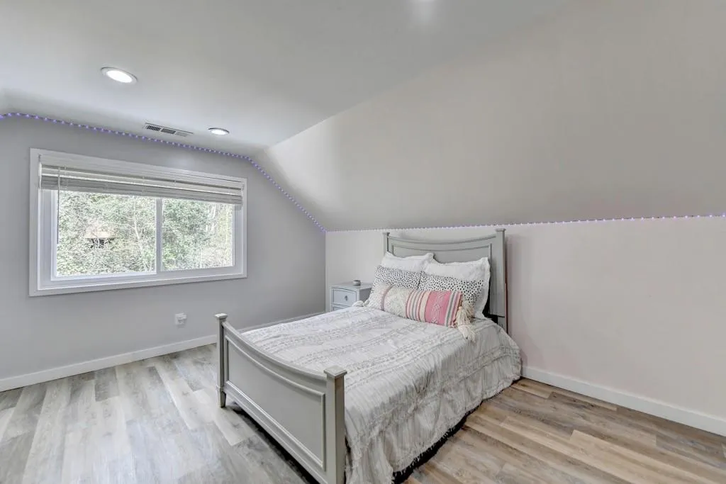 3050 River North Parkway, Sandy Springs, Georgia 30328, 5 Bedrooms Bedrooms, ,3 BathroomsBathrooms,Residential,Sold,3050 River North Parkway,7192347