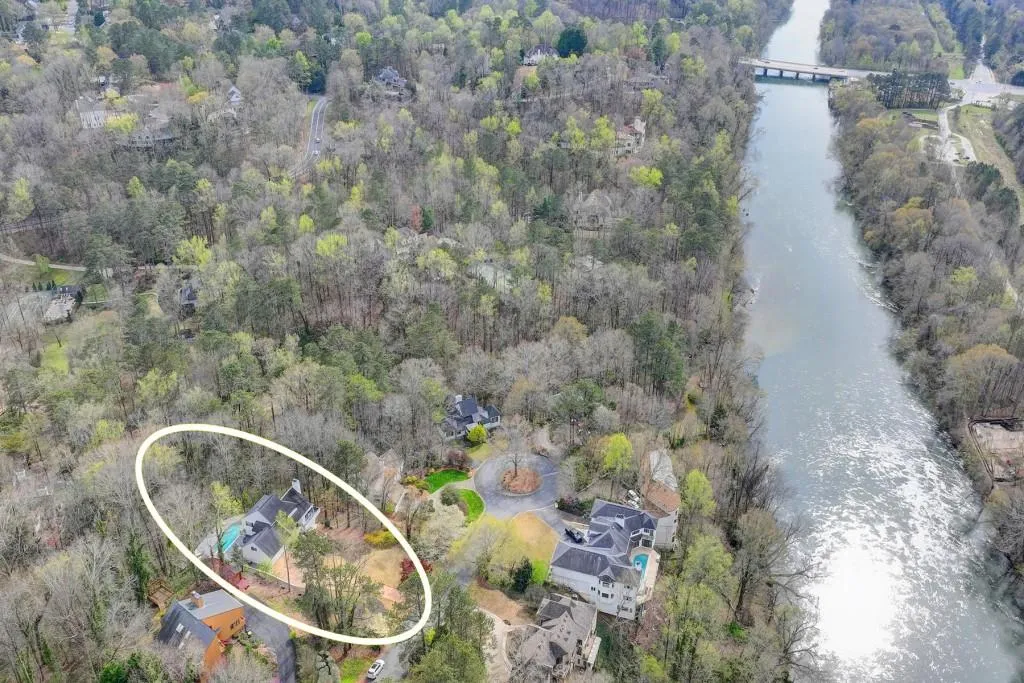 3050 River North Parkway, Sandy Springs, Georgia 30328, 5 Bedrooms Bedrooms, ,3 BathroomsBathrooms,Residential,Sold,3050 River North Parkway,7192347