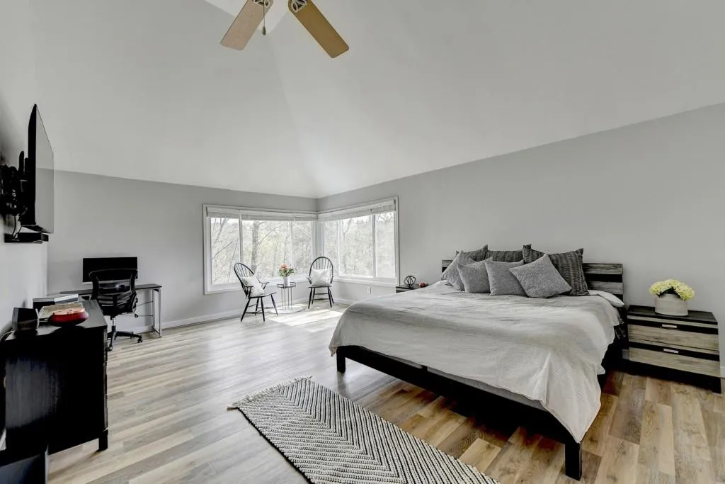 3050 River North Parkway, Sandy Springs, Georgia 30328, 5 Bedrooms Bedrooms, ,3 BathroomsBathrooms,Residential,Sold,3050 River North Parkway,7192347