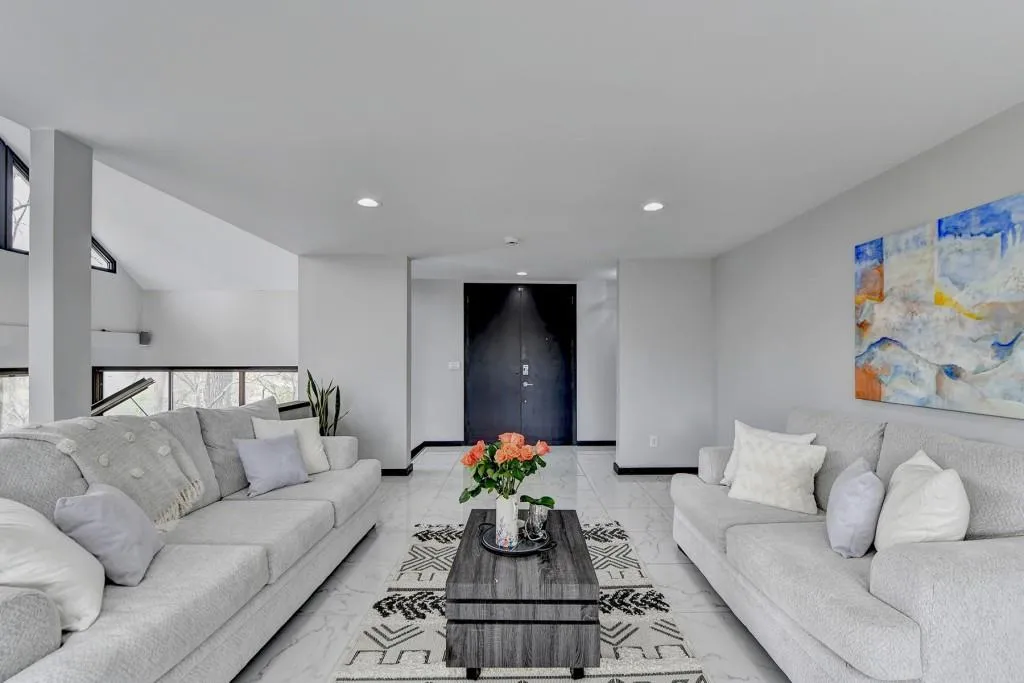 3050 River North Parkway, Sandy Springs, Georgia 30328, 5 Bedrooms Bedrooms, ,3 BathroomsBathrooms,Residential,Sold,3050 River North Parkway,7192347