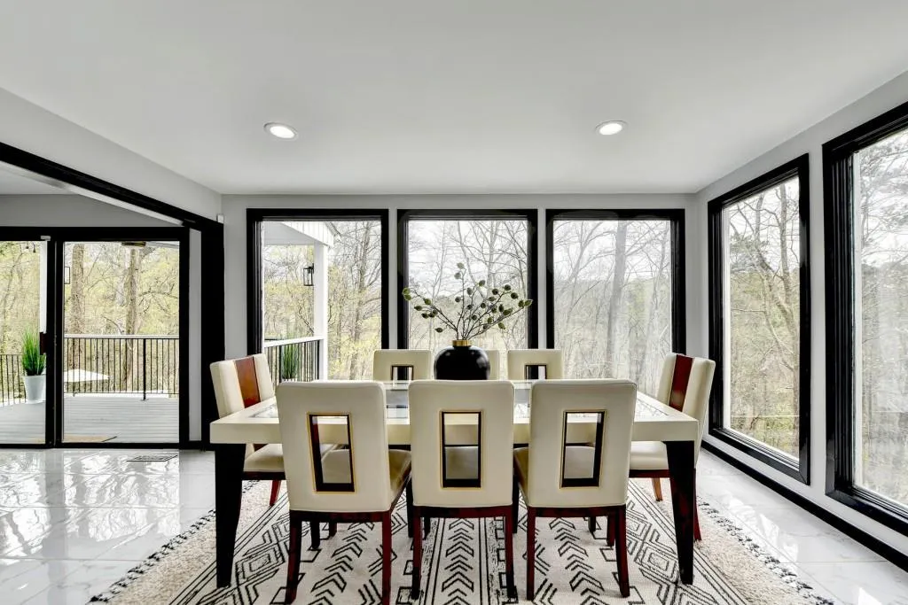 3050 River North Parkway, Sandy Springs, Georgia 30328, 5 Bedrooms Bedrooms, ,3 BathroomsBathrooms,Residential,Sold,3050 River North Parkway,7192347