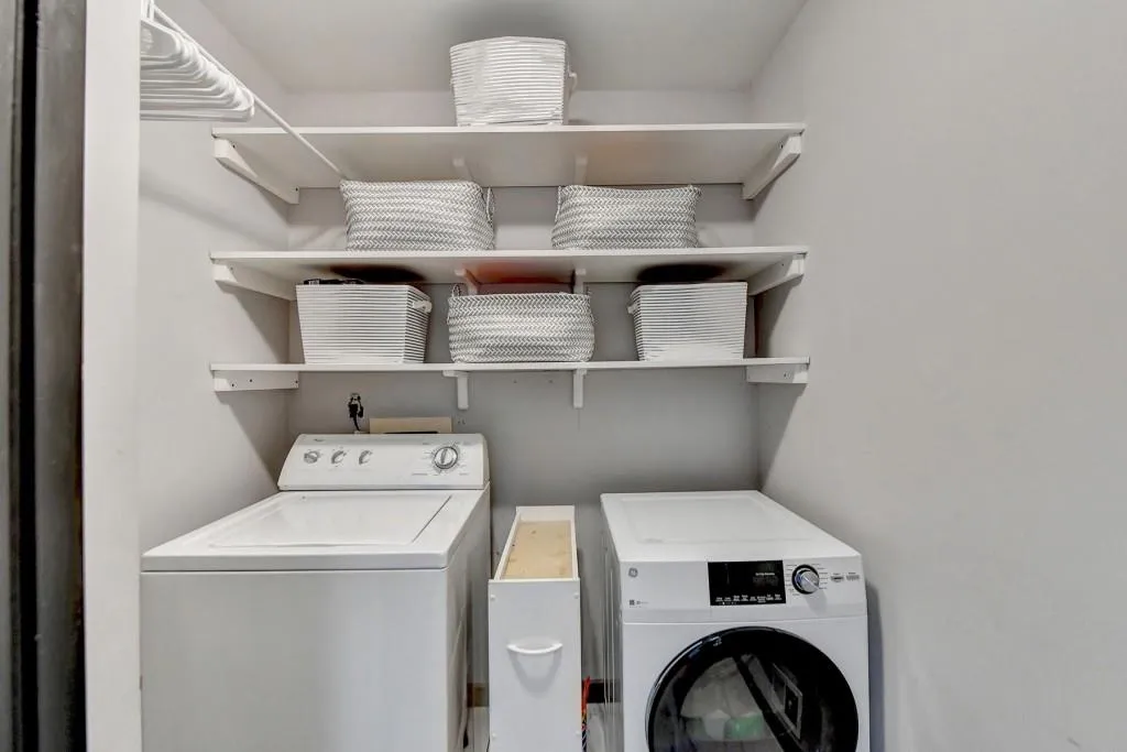 3050 River North Parkway, Sandy Springs, Georgia 30328, 5 Bedrooms Bedrooms, ,3 BathroomsBathrooms,Residential,Sold,3050 River North Parkway,7192347