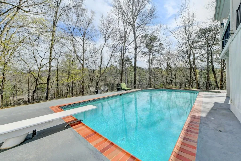 3050 River North Parkway, Sandy Springs, Georgia 30328, 5 Bedrooms Bedrooms, ,3 BathroomsBathrooms,Residential,Sold,3050 River North Parkway,7192347