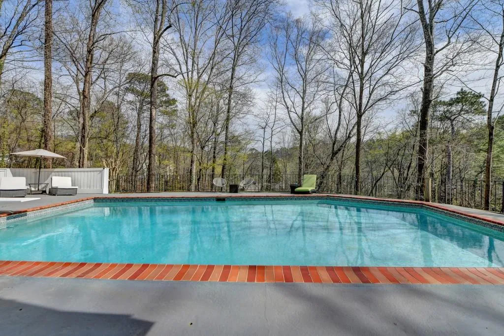 3050 River North Parkway, Sandy Springs, Georgia 30328, 5 Bedrooms Bedrooms, ,3 BathroomsBathrooms,Residential,Sold,3050 River North Parkway,7192347