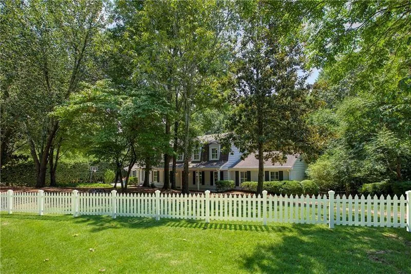 8125 Winged Foot Drive, Sandy Springs, Georgia 30350, 6 Bedrooms Bedrooms, ,5 BathroomsBathrooms,Residential,Sold,8125 Winged Foot Drive,7138825