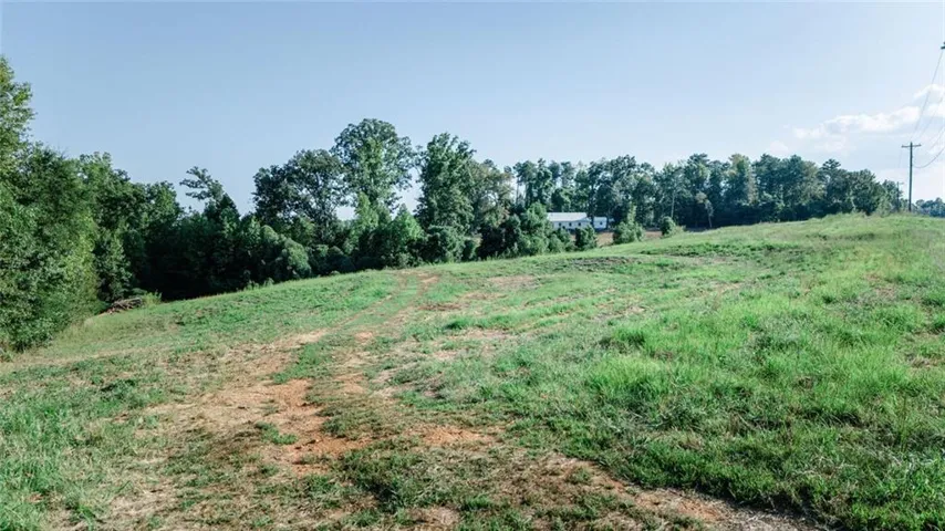 4244 Clarks Bridge Road, Gainesville, Georgia 30506